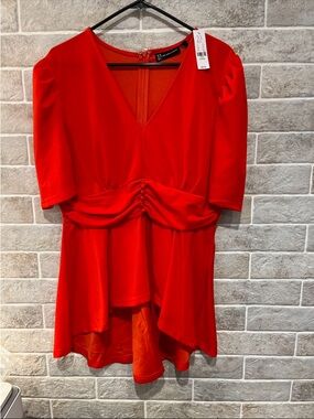 New York & Company Red V-Neck Ruched Waist Peplum Top